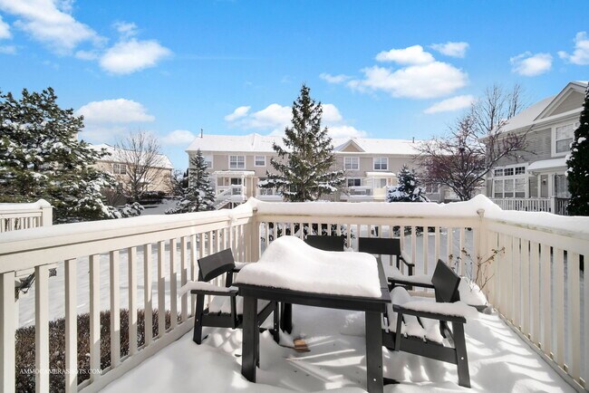 Building Photo - 369 Vaughn Cir