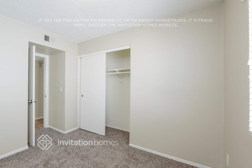 Building Photo - 630 E Jensen St