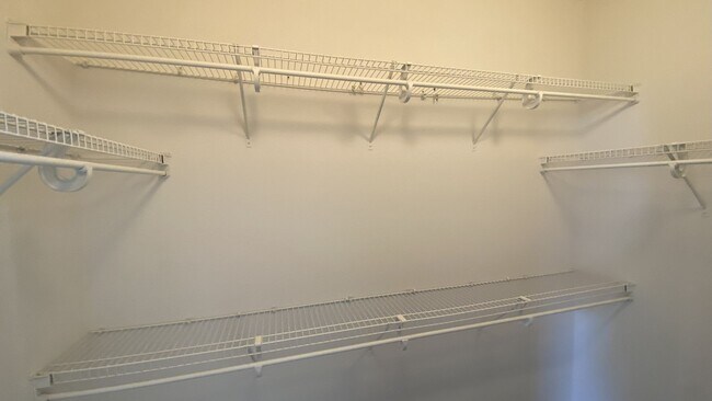 Building Photo - Mountain House Home Spacious 4 Bedroom, 3....