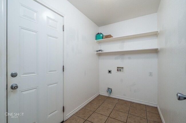 Building Photo - 1410 Tulane Dr