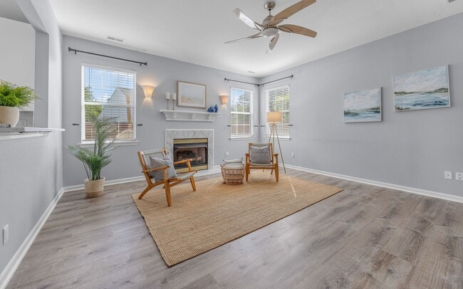 Building Photo - Gorgeous First-Time Rental in Popular Courthouse Estates! A Pet-Friendly Home, Fenced Yard, All A...