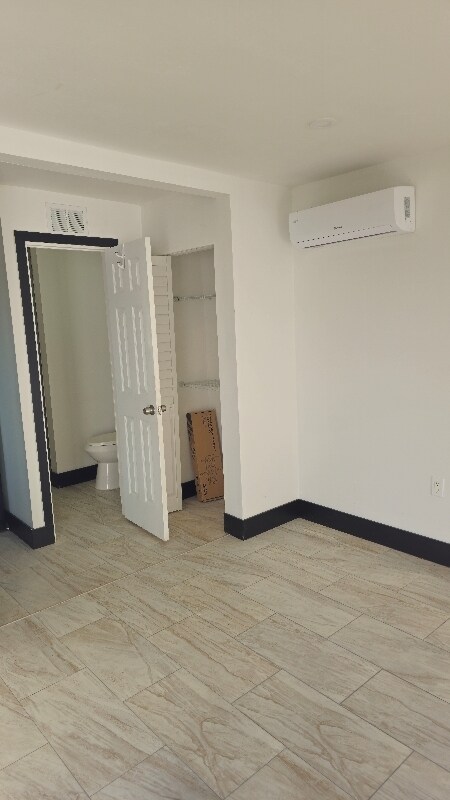 Building Photo - 18960 NW 7th Ave