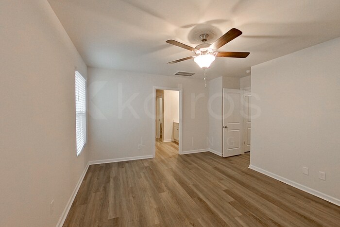 Building Photo - 118 Inez Ave