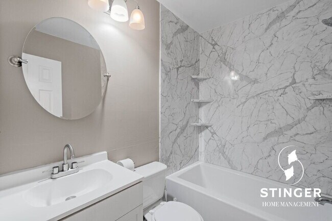 Building Photo - 16 Quail Ridge Cir N