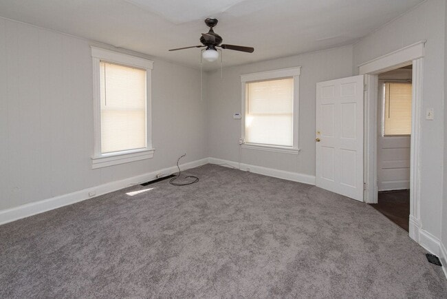 Building Photo - Cute 3Bed 1 Bath on Cul De Sac in College ...