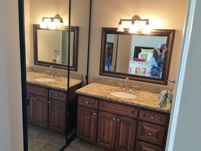 Building Photo - Two Story Cambria Townhome in Carmel Valley!