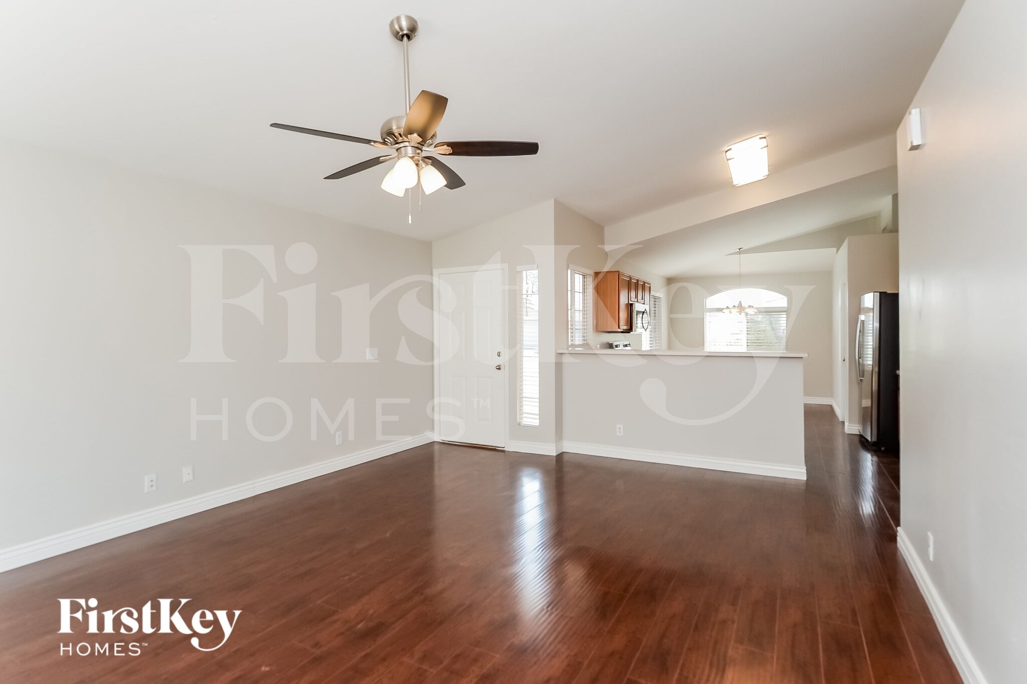 Building Photo - 8518 E Clovis Ave