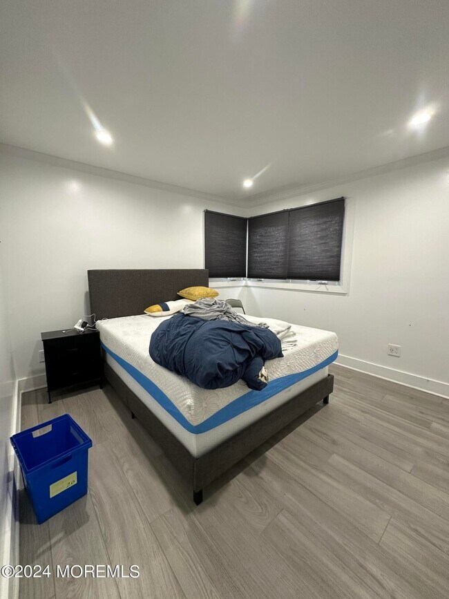 Building Photo - 46 Hilltop Rd