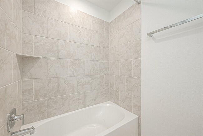 Building Photo - 4939 Pne Hvn Ln