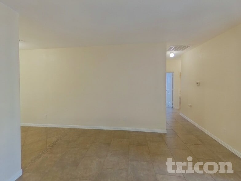 Building Photo - 8536 Cherry Bark Ln