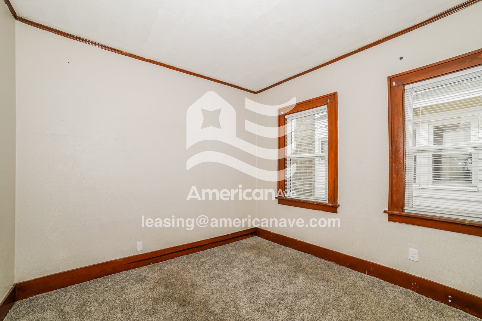 Building Photo - 1125 W McClure Ave