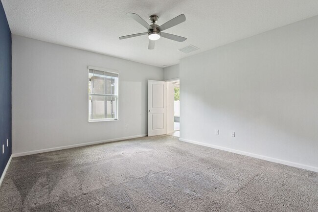 Building Photo - Spacious and Modern 5 Bedroom Home in Gated Arden Park North