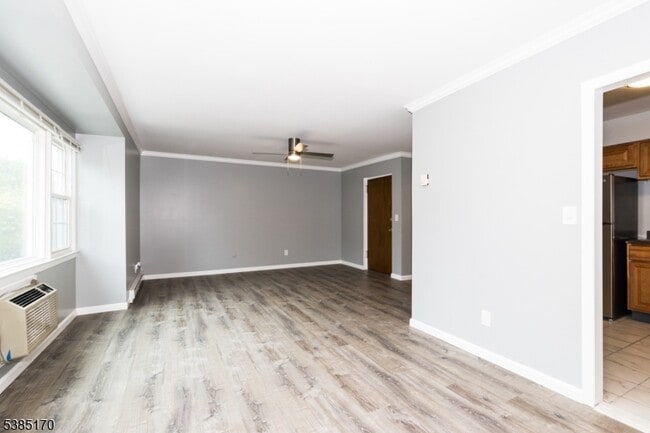 Building Photo - 190 Park St