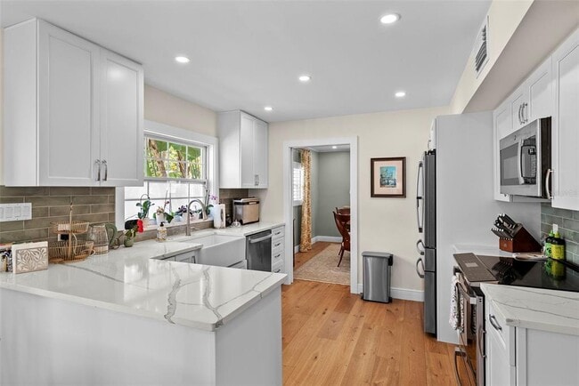 Building Photo - 4705 W San Rafael St