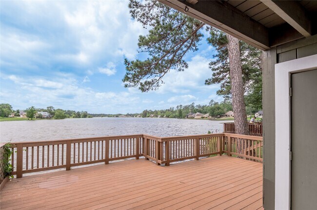Building Photo - 208 Waters Edge
