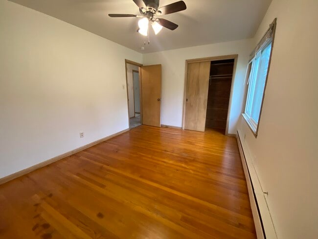 Building Photo - 3809 Southland Dr