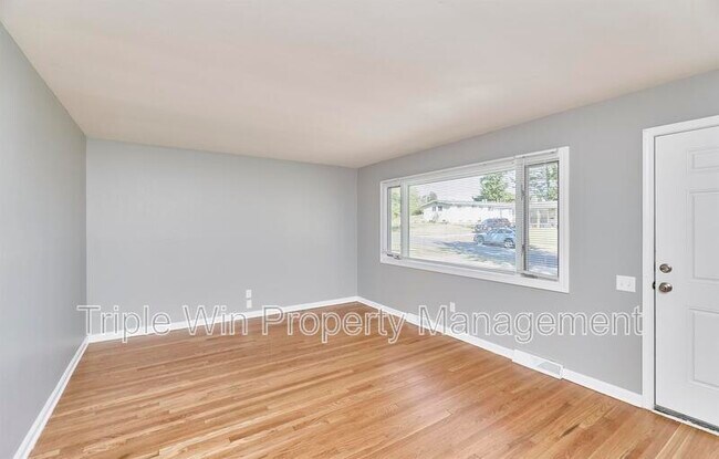 Building Photo - 2770 Dove Dr