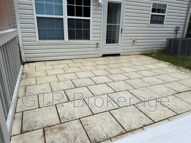 Building Photo - 179 Watercress Ct