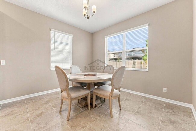 Building Photo - 9464 Crescent Ray Dr