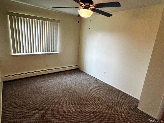 Building Photo - 19810 W 12 Mile Rd