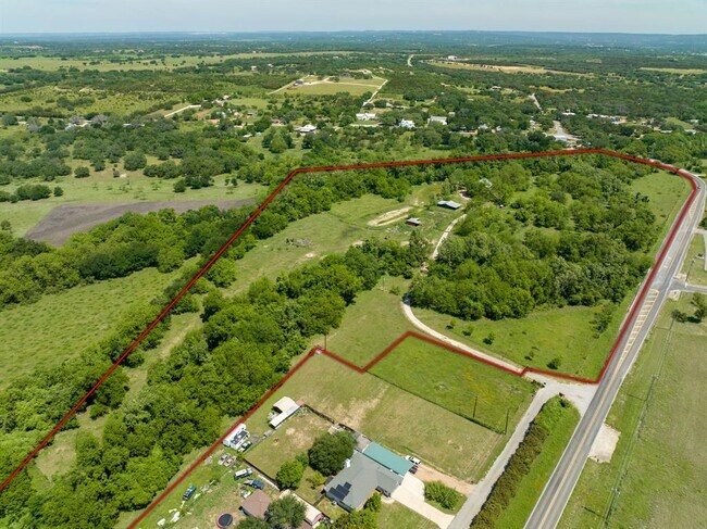 Building Photo - 121 Spur 191