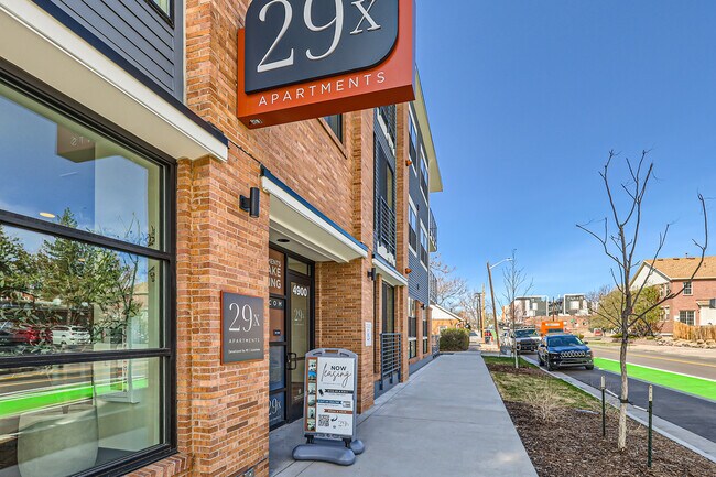 Building Photo - 29X