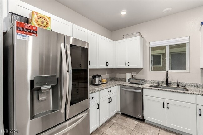 Building Photo - 7457 Onyx Star St
