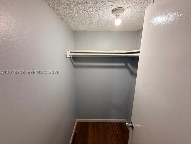 Building Photo - 1300 W 47th Pl