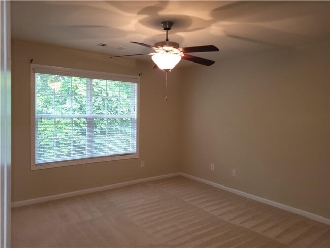 Building Photo - 3162 Cedar Glade Ln NE