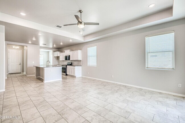 Building Photo - 916 Pettus Pl