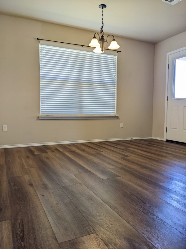 Building Photo - 1801 West Antler Way