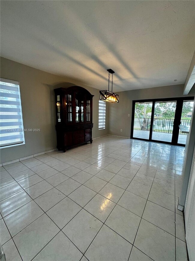 Building Photo - 12365 SW 119th Terrace