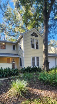 Building Photo - 413 NW 48th Blvd