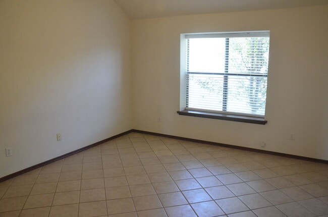 Building Photo - Great Home, Great Value