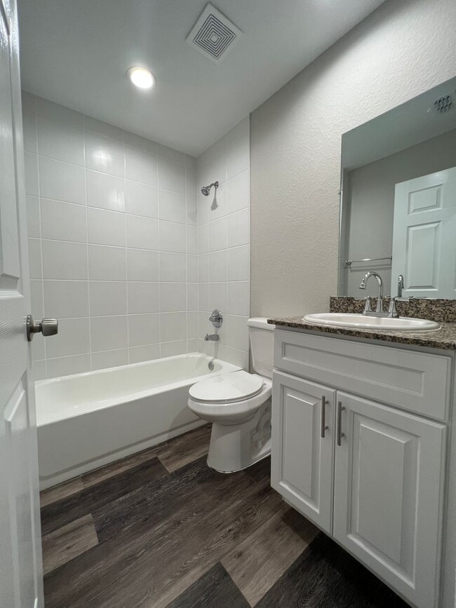 Building Photo - Lovely 3 Bedroom, 2 Bathroom Home in Ocala!!!