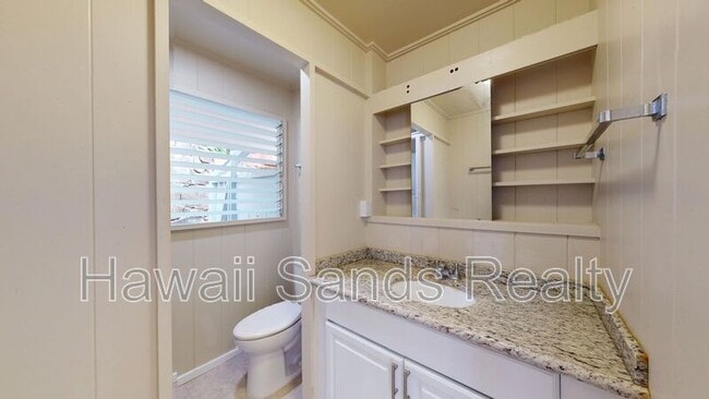 Building Photo - 3901 Maunahilu Pl