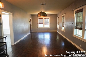 Building Photo - 419 W Lullwood Ave
