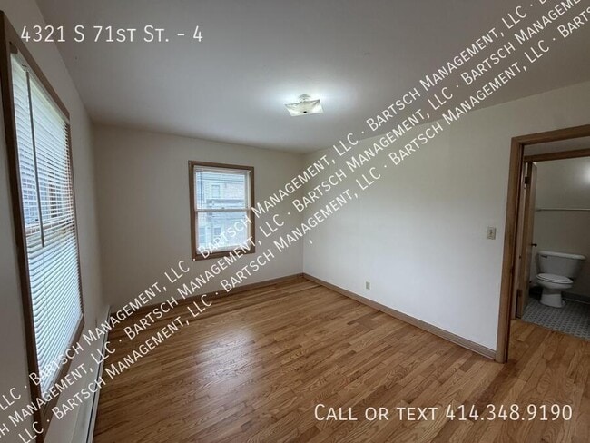Building Photo - 4321 S 71st St