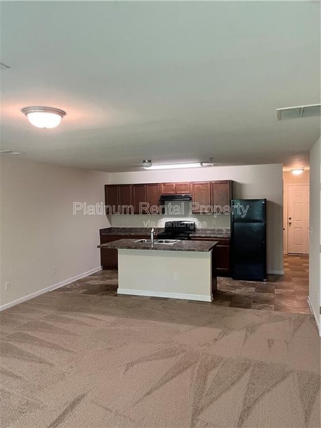 Building Photo - 2056 Belmont Cir NE