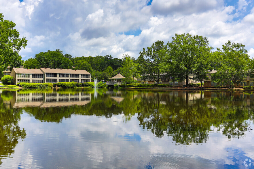 Primary Photo - Club Hill Apartments