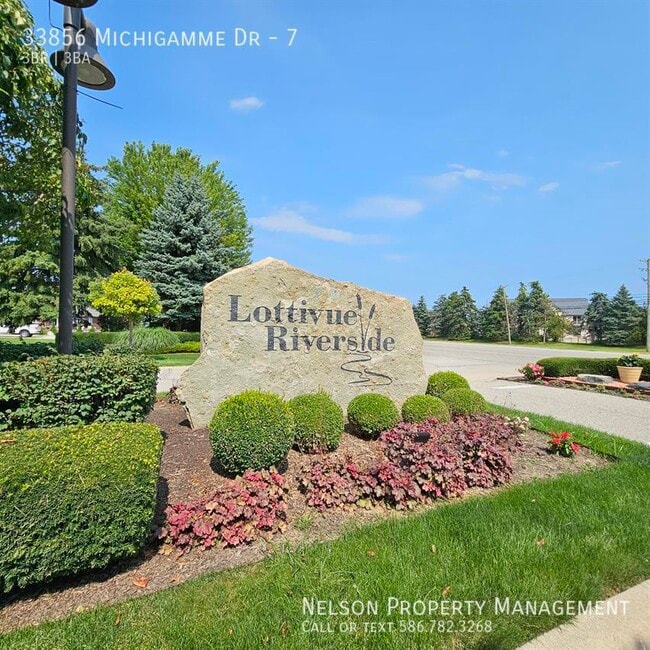 Building Photo - 33856 Michigamme Dr