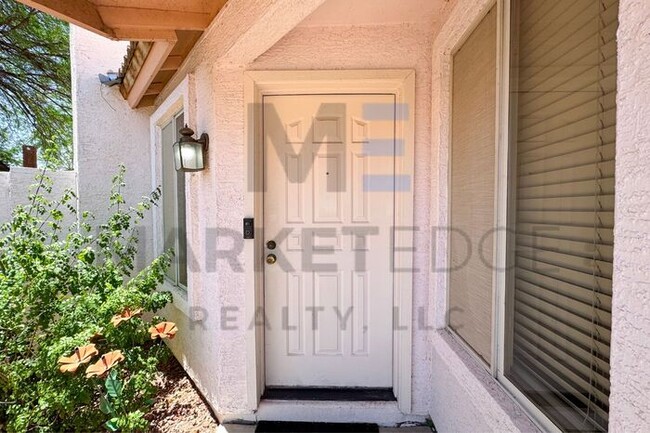 Building Photo - Home at 51st Ave/ Loop 101! . JOIN THE WAI...