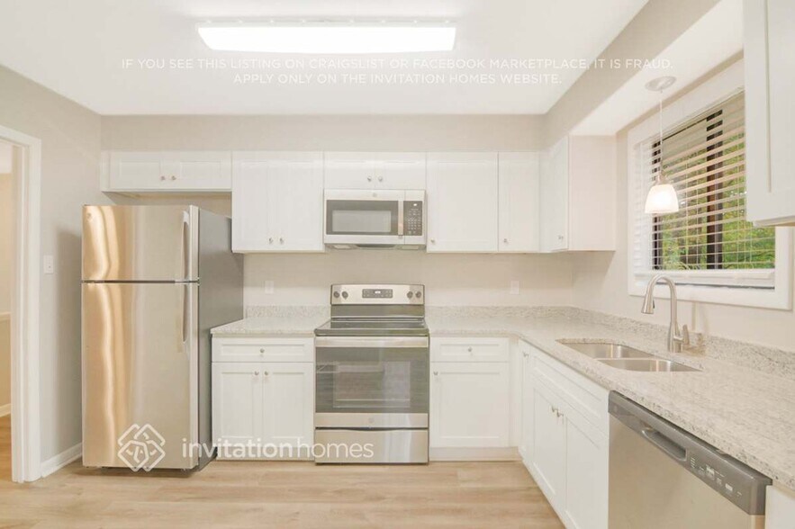 Building Photo - 7812 Haymarket Ln