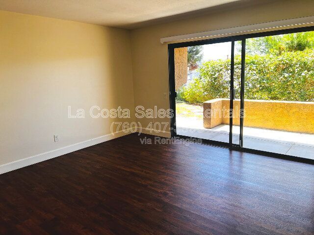 Building Photo - 2204 Plaza De Las Flores Plz