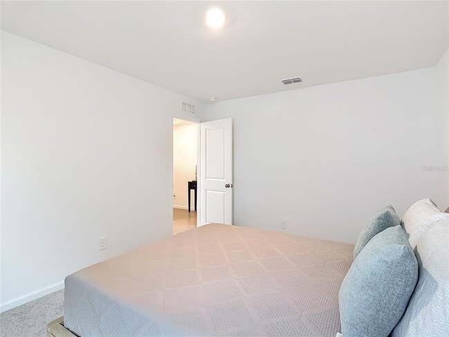 Building Photo - 2526 Aveeno Ave