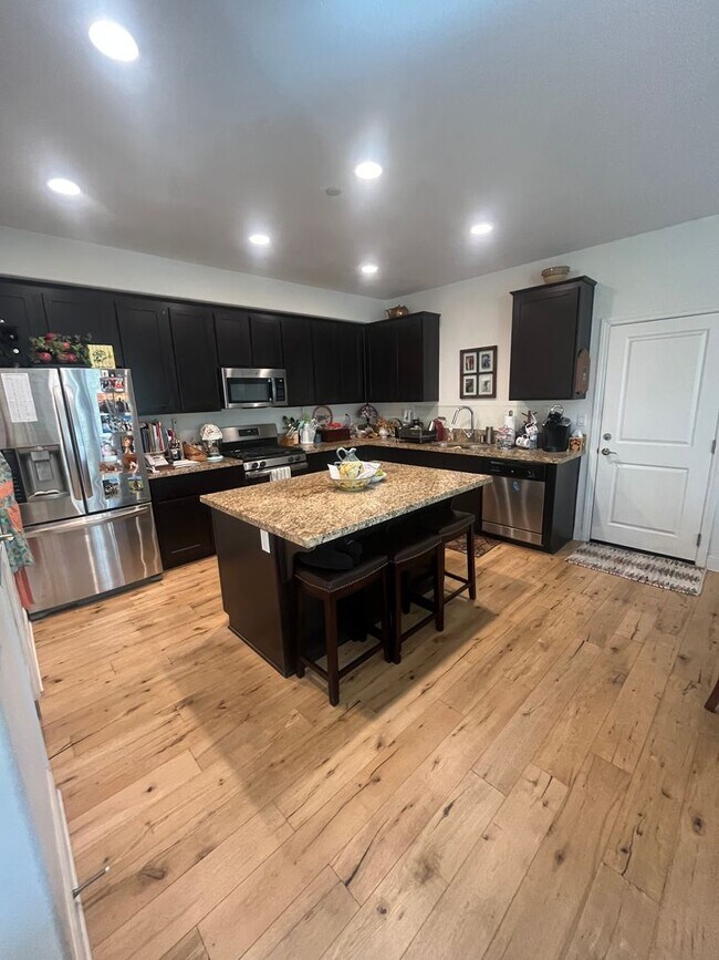 Building Photo - Charming 3 bedroom home in Atascadero