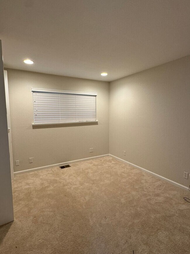 Building Photo - Beautiful Lake View Home for Rent in Lake of the Pines 3 Bed | 2 Bath | 1,775 Sq Ft