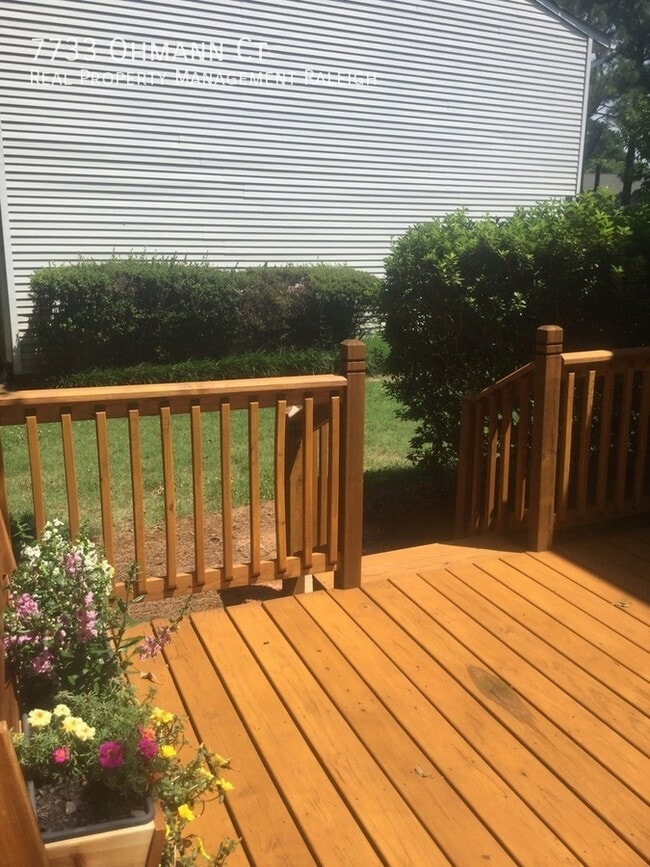 Building Photo - 7733 Ohmann Ct