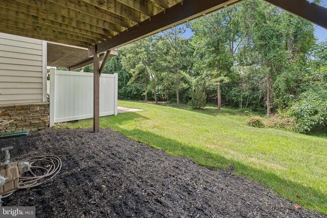Building Photo - 10290 Greenspire Dr