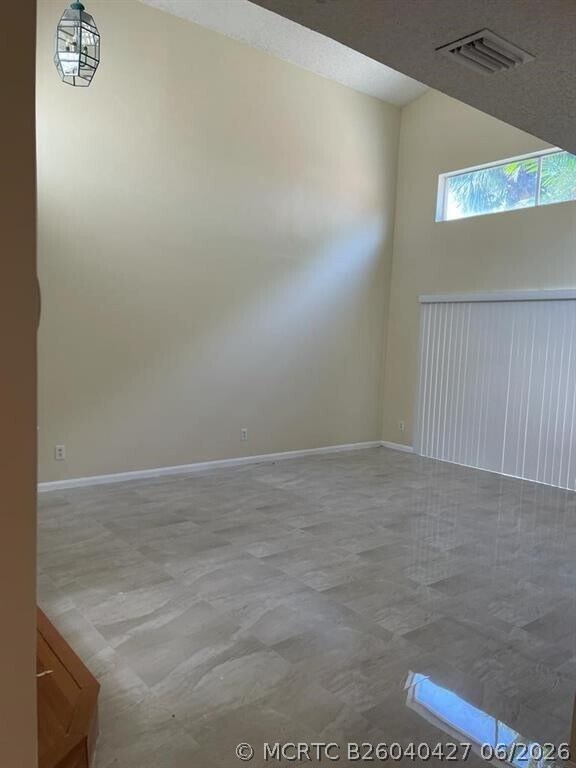 Building Photo - 2348 SW 177th Ave